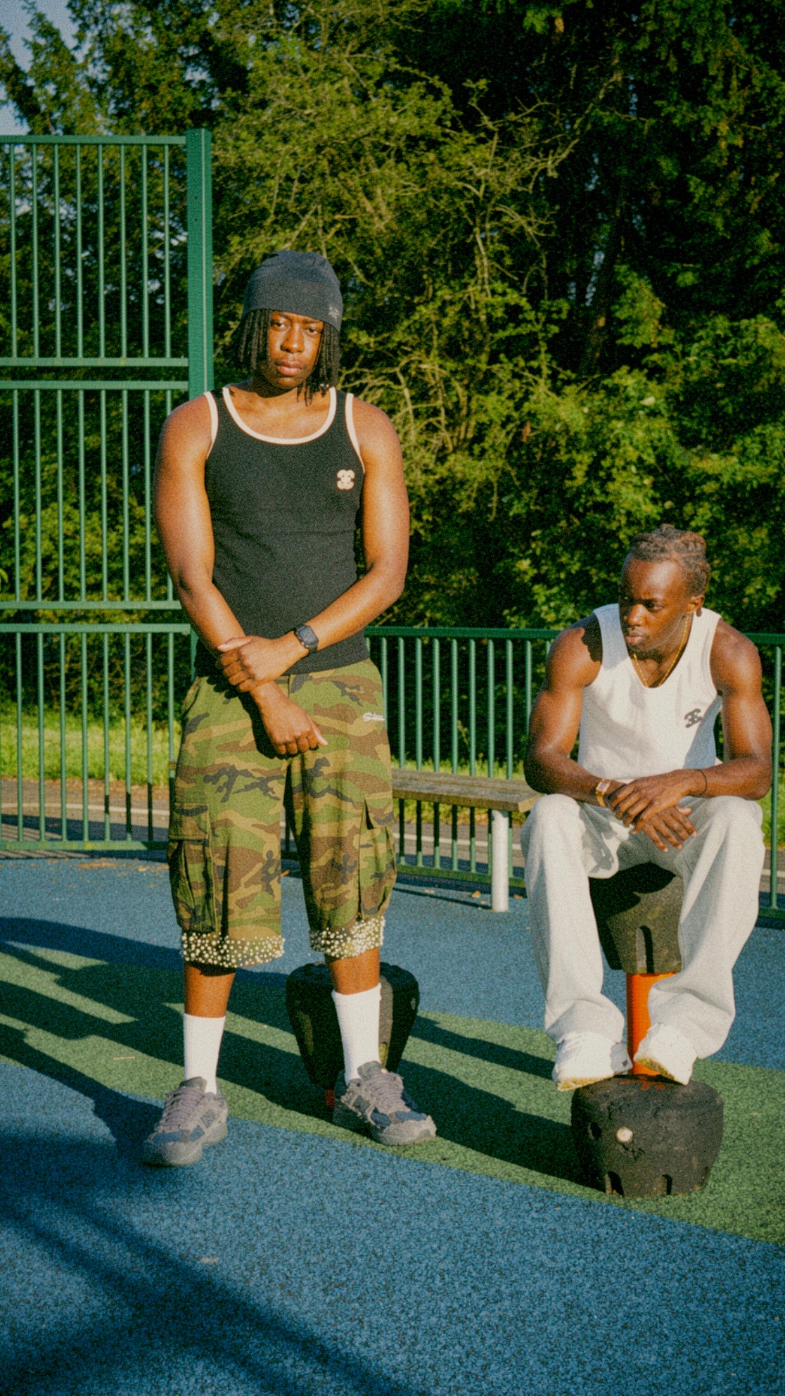 Black/Cream signature vest