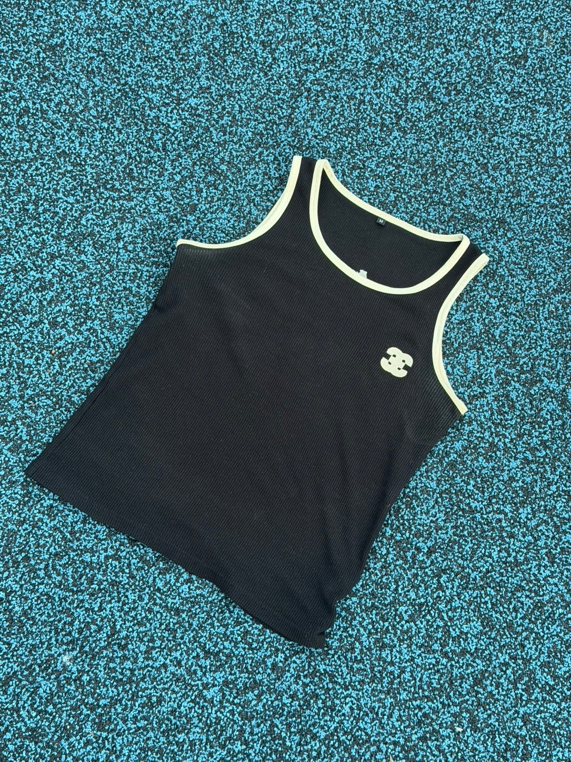 Black/Cream signature vest